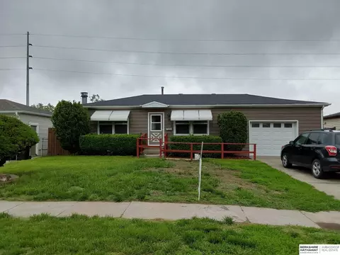 7331 S 72 Ave, La Vista, NE 68128