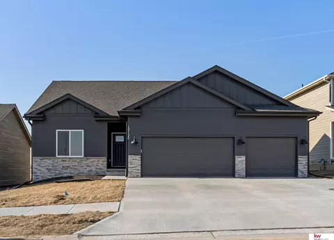 11719 S 189 St, Gretna, NE 68028