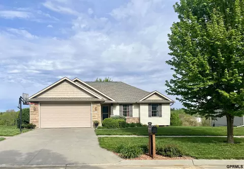 1518 Morgan Dr, Nebraska City, NE 68410