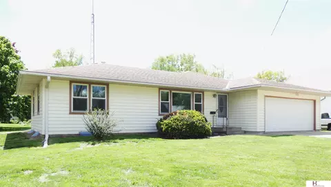 709 4th St, Friend, NE 68359