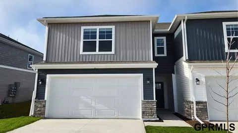 20512 Margo St, Omaha, NE 68136