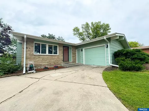 1330 N 79th St, Lincoln, NE 68505