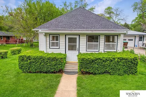 5418 Lexington Ave, Lincoln, NE 68504