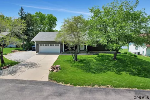 805 Lakeview Dr, Eagle, NE 68347 photo 6
