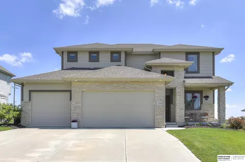 11719 S 109 St, Papillion, NE 68046
