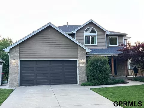 7523 S 37th St, Lincoln, NE 68516