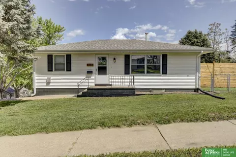 6795 Emmet St, Omaha, NE 68104