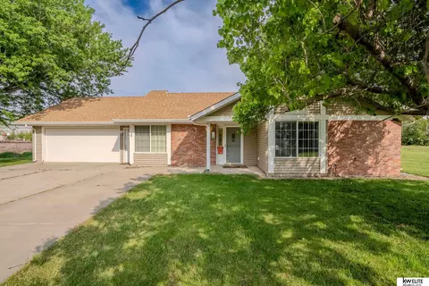 730 Angie Ln, Lyons, NE 68038