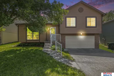 7317 Wyoming St, Omaha, NE 68122