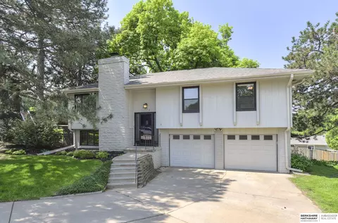 6212 S 73rd Ave, Ralston, NE 68127