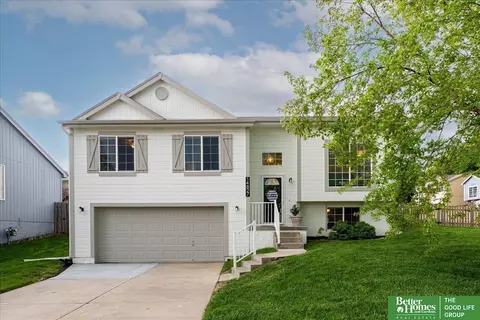 14827 Mary St, Omaha, NE 68116
