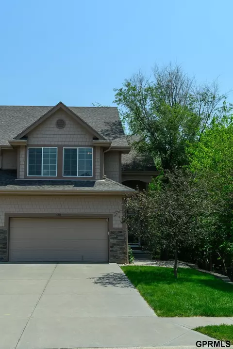 13113 S 26th Ave, Bellevue, NE 68123