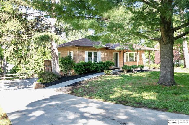 610 Bellevue Blvd N, Bellevue, NE 68005
