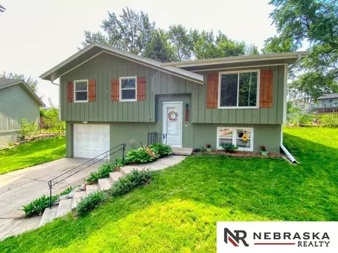 4813 N 130 Cir, Omaha, NE 68164