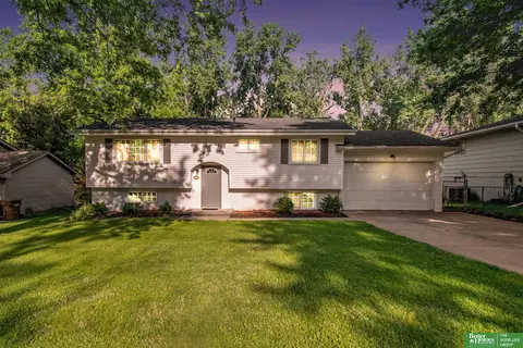 1106 Bryan Ave, Bellevue, NE 68123