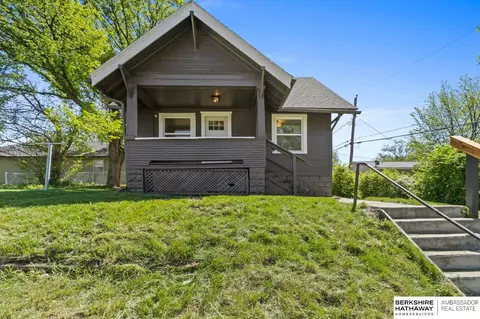 1921 N 35 St, Omaha, NE 68111