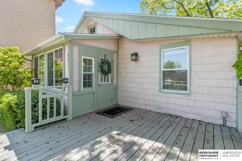 6015 N St, Omaha, NE 68117