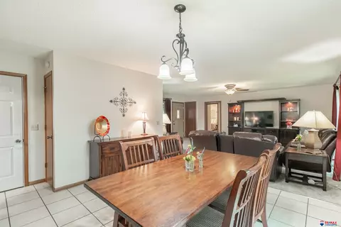 1 The Pnes, Beatrice, NE 68310 photo 19