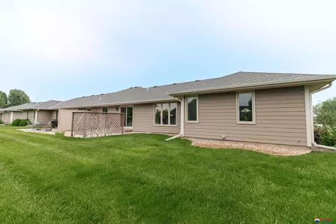 1 The Pnes, Beatrice, NE 68310 photo 28