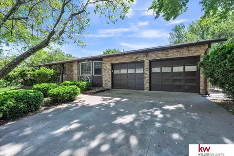1003 Thomas Dr, Bellevue, NE 68005 photo 3