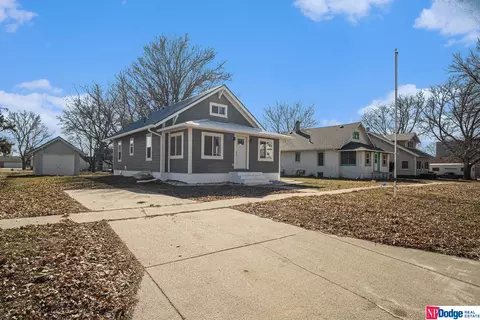 635 Crystal St, Lyons, NE 68038 photo 2