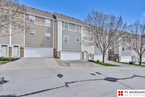 5931 N 166 Ct, Omaha, NE 68116