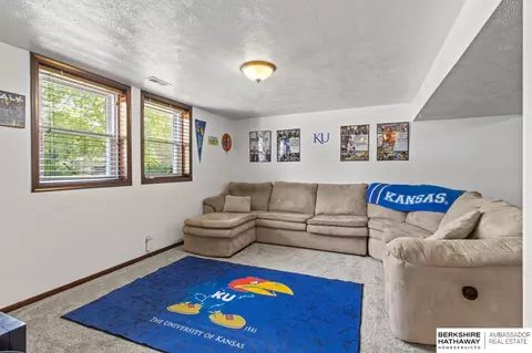 13013 Patrick Cir, Omaha, NE 68164 photo 18