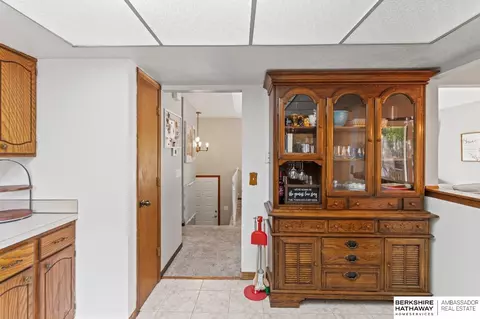 13013 Patrick Cir, Omaha, NE 68164 photo 9