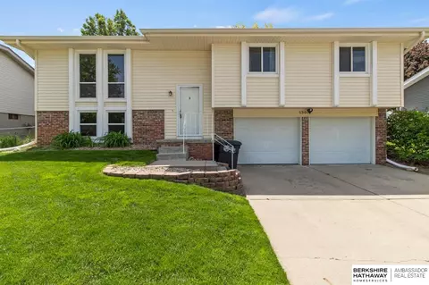 13013 Patrick Cir, Omaha, NE 68164