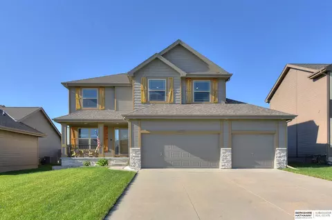 16009 Mormon St, Bennington, NE 68007