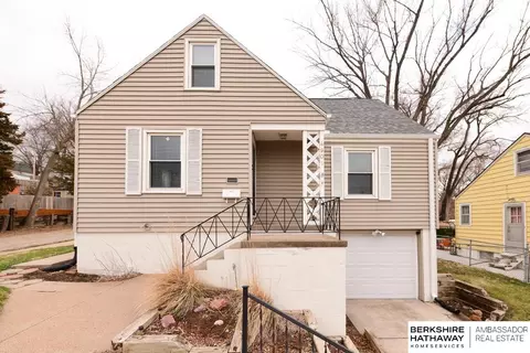 4901 Poppleton Ave, Omaha, NE 68106