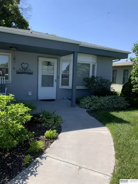 121 N Lincoln Ave, Fremont, NE 68025