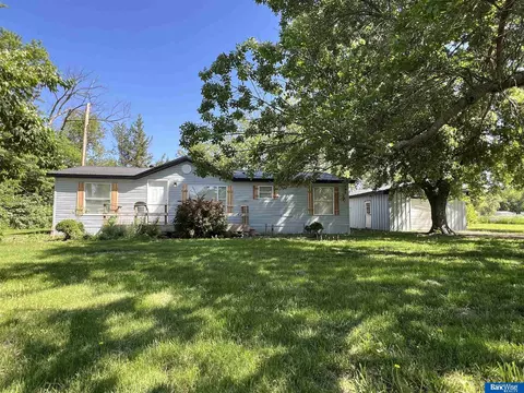 710 Elm St, Gresham, NE 68367 photo 5