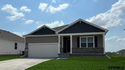 7016 S 205th Ave, Gretna, NE 68028
