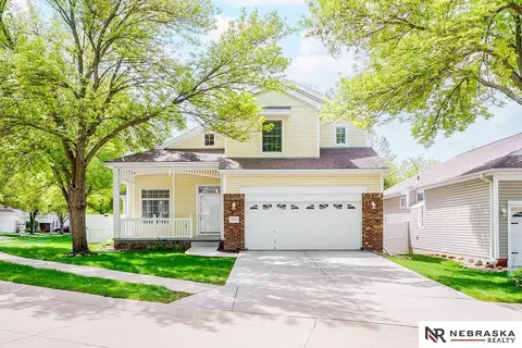 17155 Hickory Plz, Omaha, NE 68130