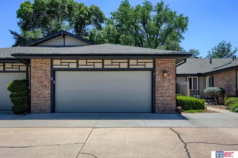 7221 South St #2, Lincoln, NE 68506