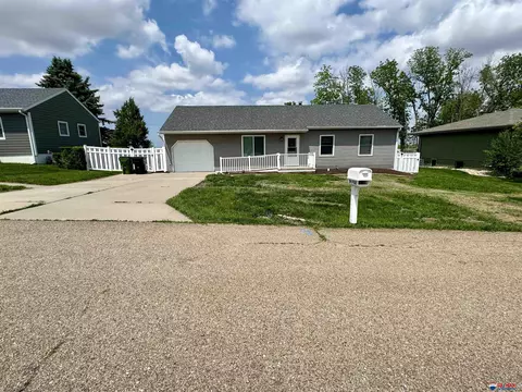 304 W Read St, Murray, NE 68409