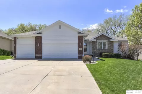 1302 N 183rd Ave, Omaha, NE 68022