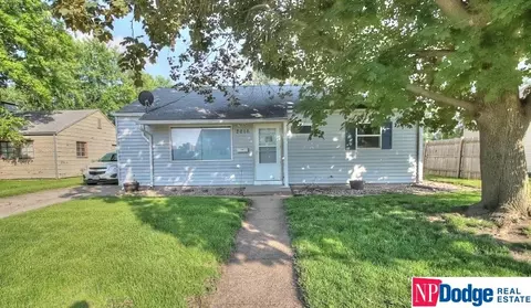 2016 Elm St, Fremont, NE 68025