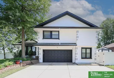 5905 S 151st St, Omaha, NE 68137