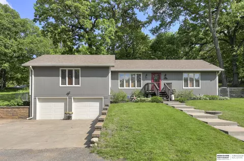 4317 State St, Omaha, NE 68112