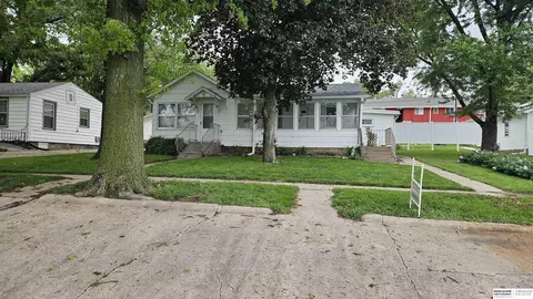 440 E 6th St, Wahoo, NE 68066 photo 2