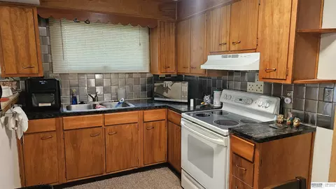 440 E 6th St, Wahoo, NE 68066 photo 7