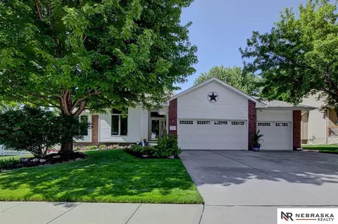 6530 S 170th Ave, Omaha, NE 68135