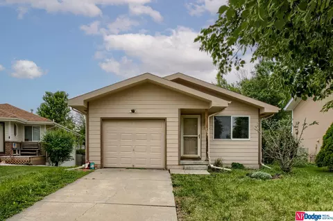 2624 W Sumner St, Lincoln, NE 68522
