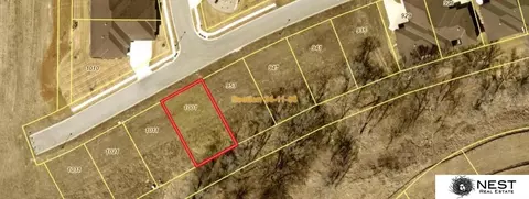 1001 Lacebark Ln, Lincoln, NE 68521