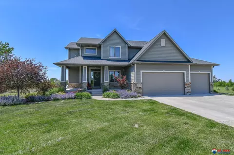 26055 Ironhorse Ct, Firth, NE 68358