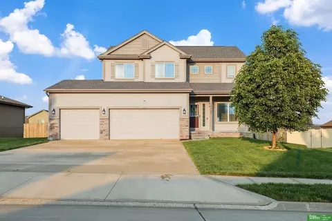 14805 S 20th St, Bellevue, NE 68123