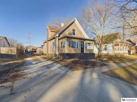 104 W Oak, Cedar Bluffs, NE 68015