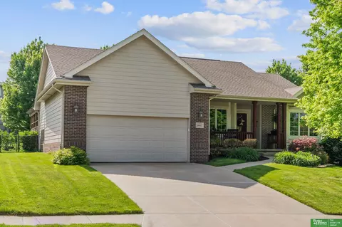 14412 S 23rd St, Bellevue, NE 68123